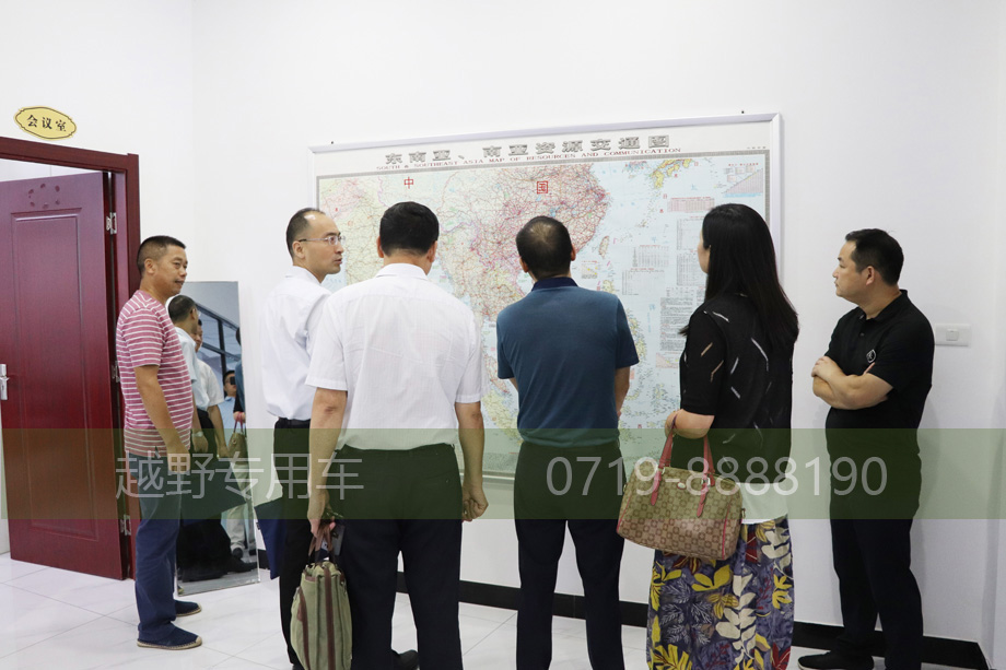 副市長一行來我公司指導工作